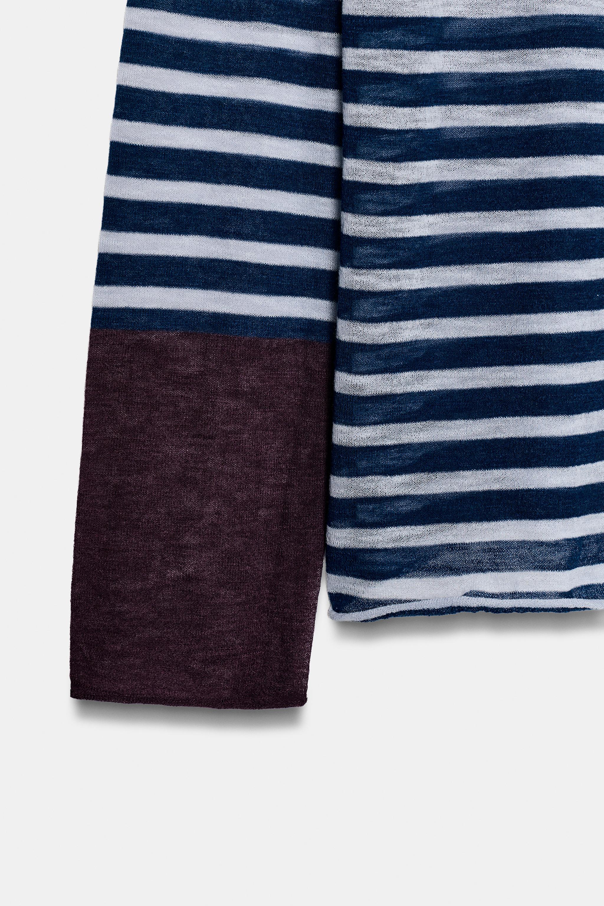 PULL EN MAILLE À RAYURES